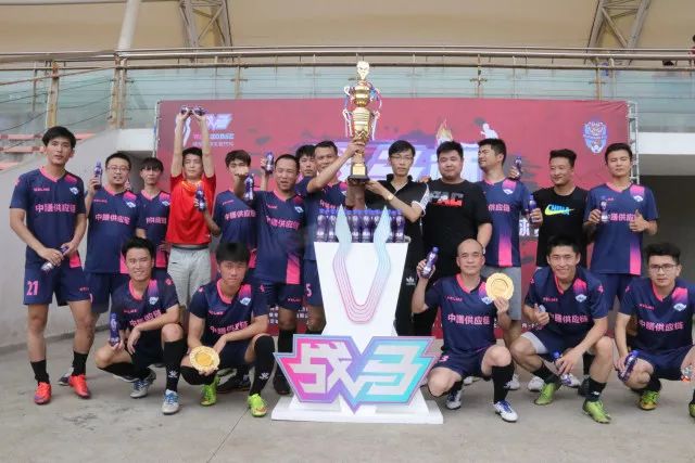勒沃库森签约那不勒斯左后卫米格尔·古铁雷斯，转会费达3000万欧元
